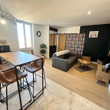 Le Zenith Apartment *